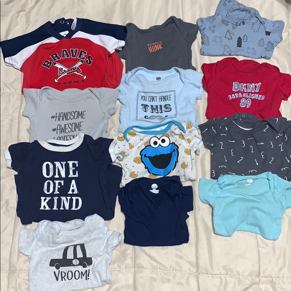 Assorted short sleeve onesies